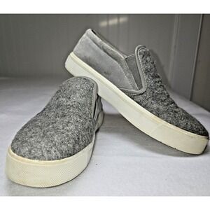 Vince Leather Sneakers Womens Size 7.5 Gray Slip-On Shoes Textured Casual Preppy